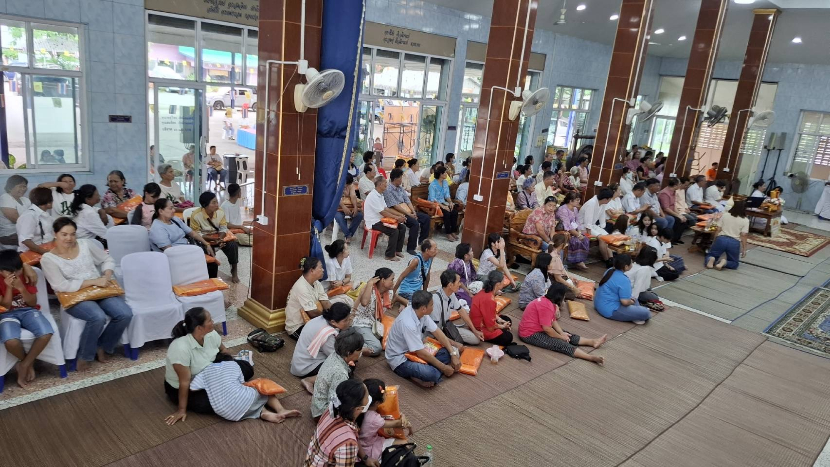 ภาพร่วมพิธีกรรมวัดซับบอน(เขาวงนอก)