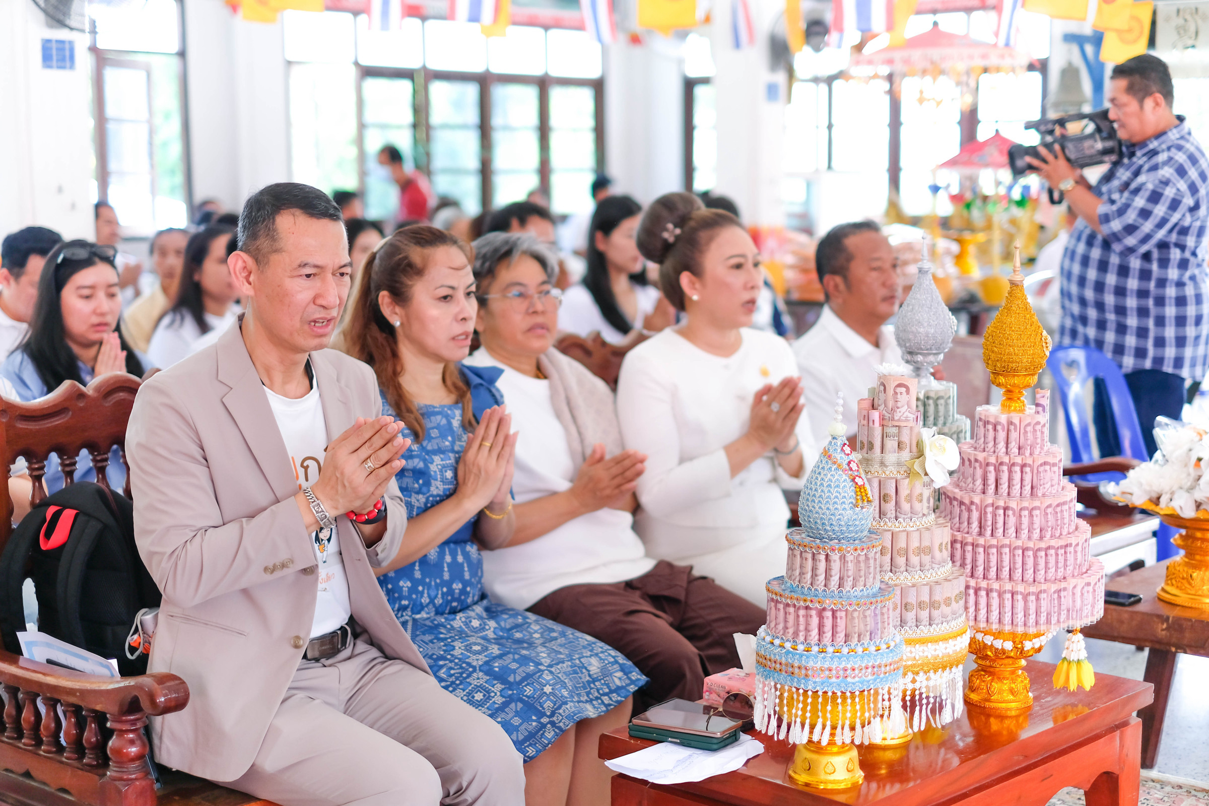 ภาพร่วมพิธีกรรมวัดหนองกระธาตุ