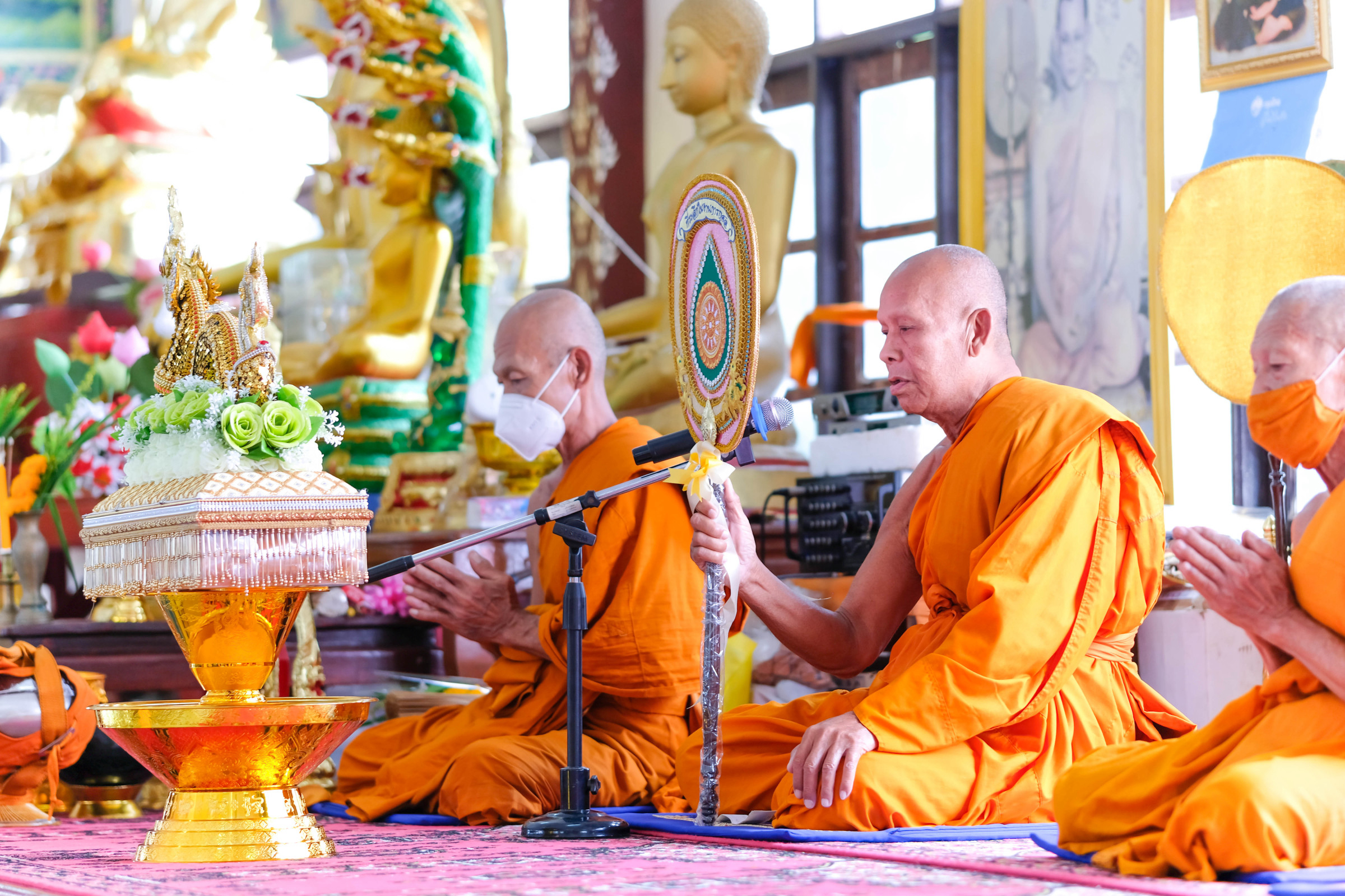 ภาพร่วมพิธีกรรมวัดหนองกระธาตุ