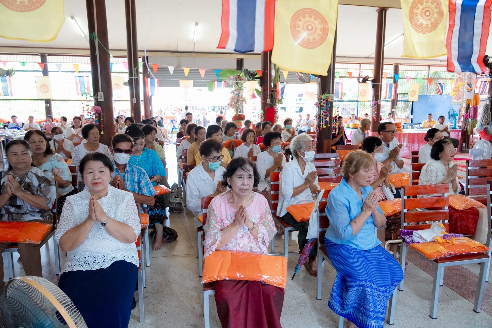 ภาพร่วมพิธีกรรมวัดสุวรรณคีรี(บ้านกลับเก่า)