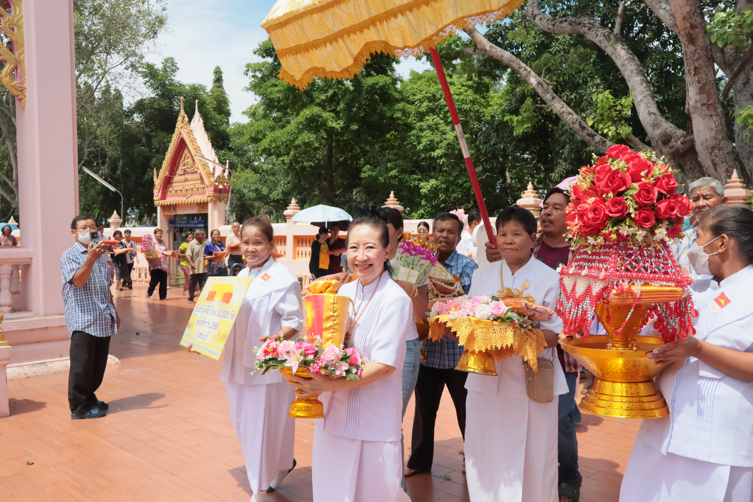 ภาพร่วมพิธีกรรมวัดหนองปลิง