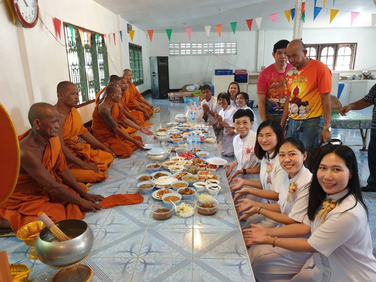 ภาพร่วมพิธีกรรมสำนักสงฆ์วังเตาราง