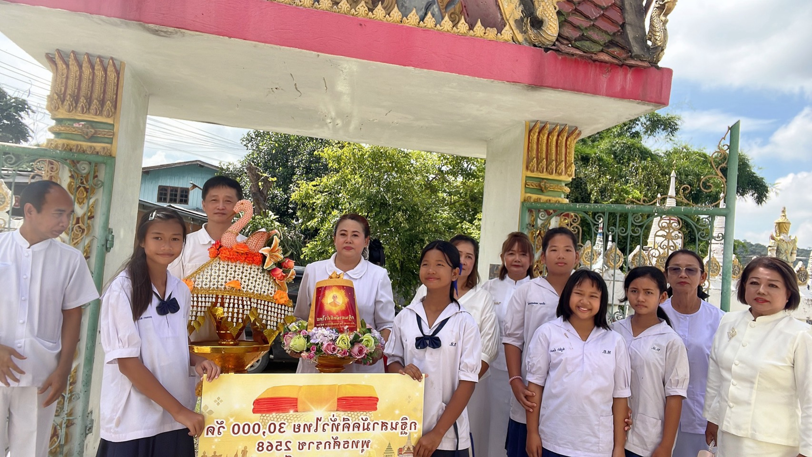 ภาพร่วมพิธีกรรมวัดห้วยทราย