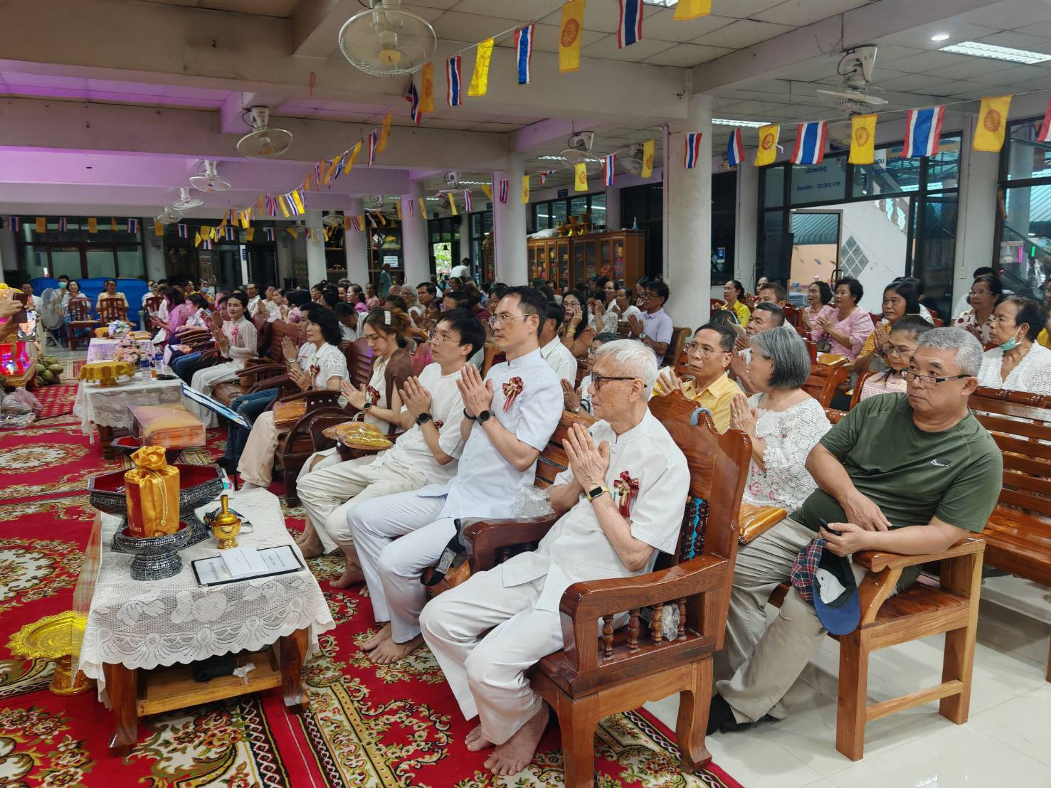 ภาพร่วมพิธีกรรมวัดเตาปูน