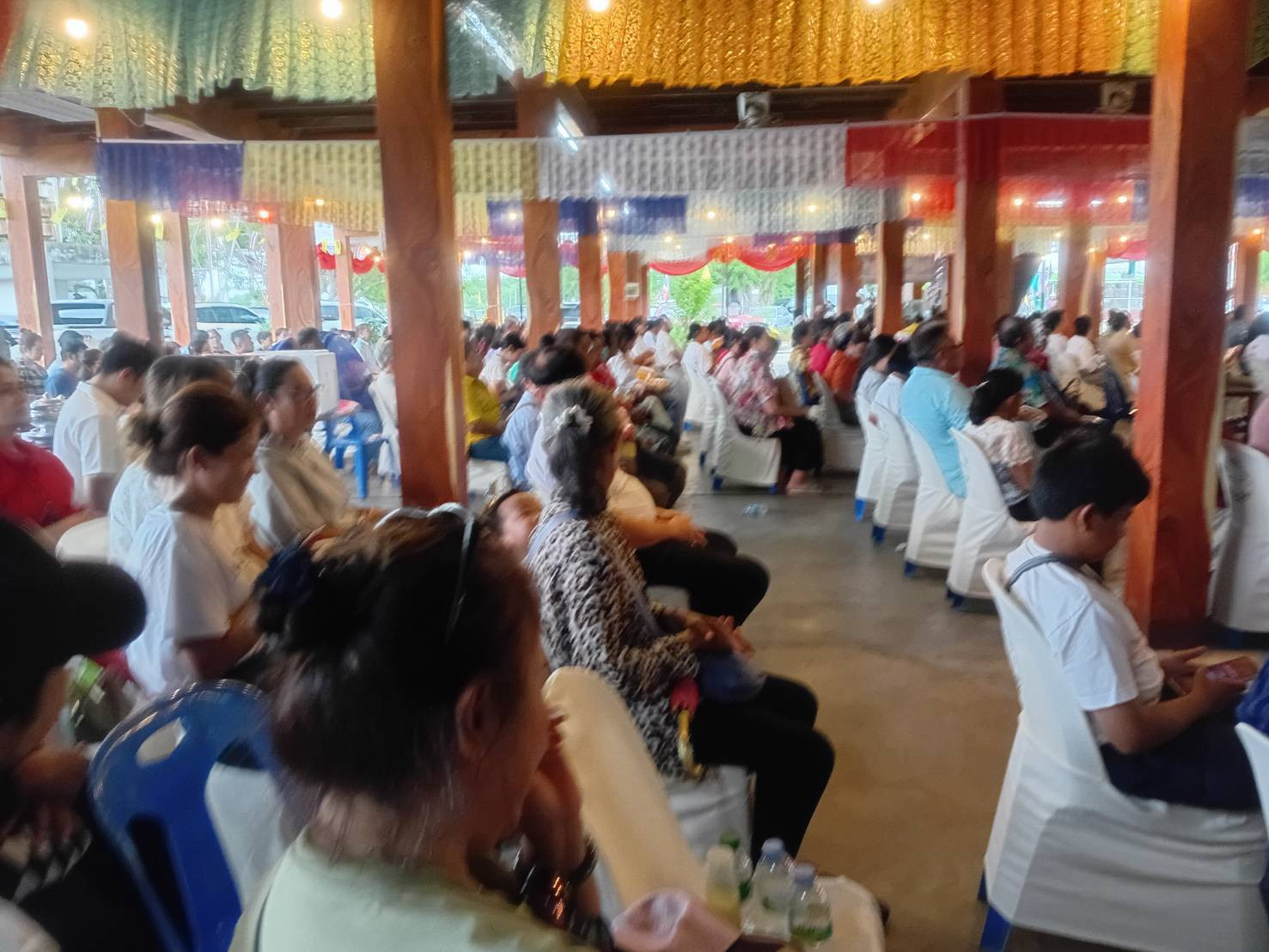 ภาพร่วมพิธีกรรมวัดบ้านขาม