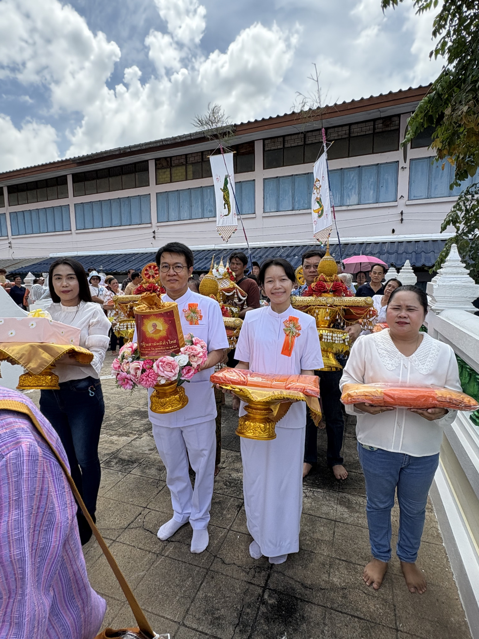 ภาพร่วมพิธีกรรมวัดเจ้าฟ้า