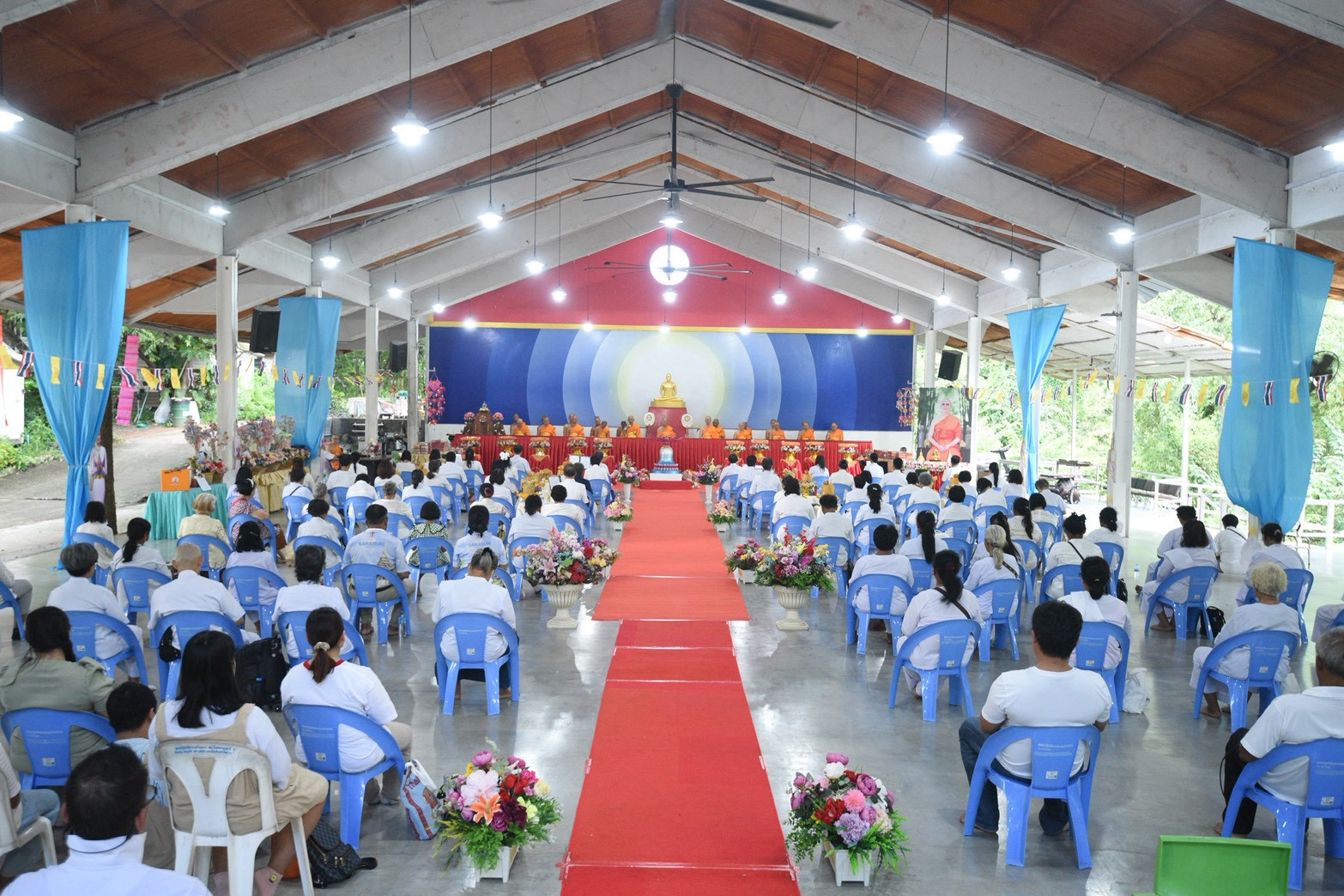 ภาพร่วมพิธีกรรมศูนย์ปฏิบัติธรรมบุญประสาน