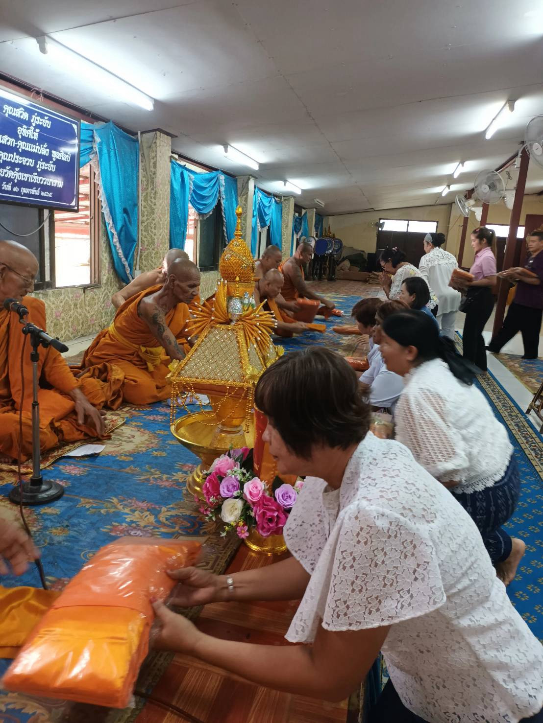 ภาพร่วมพิธีกรรมวัดคุ้งเขาเขียว