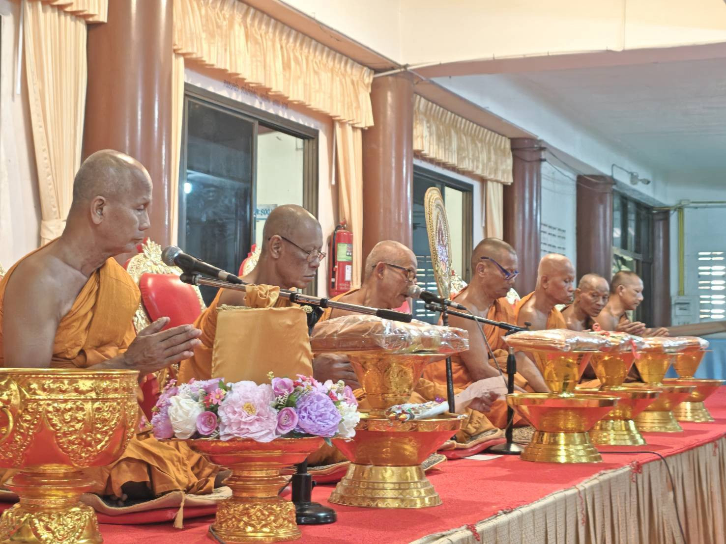 ภาพร่วมพิธีกรรมวัดบ้านใหม่