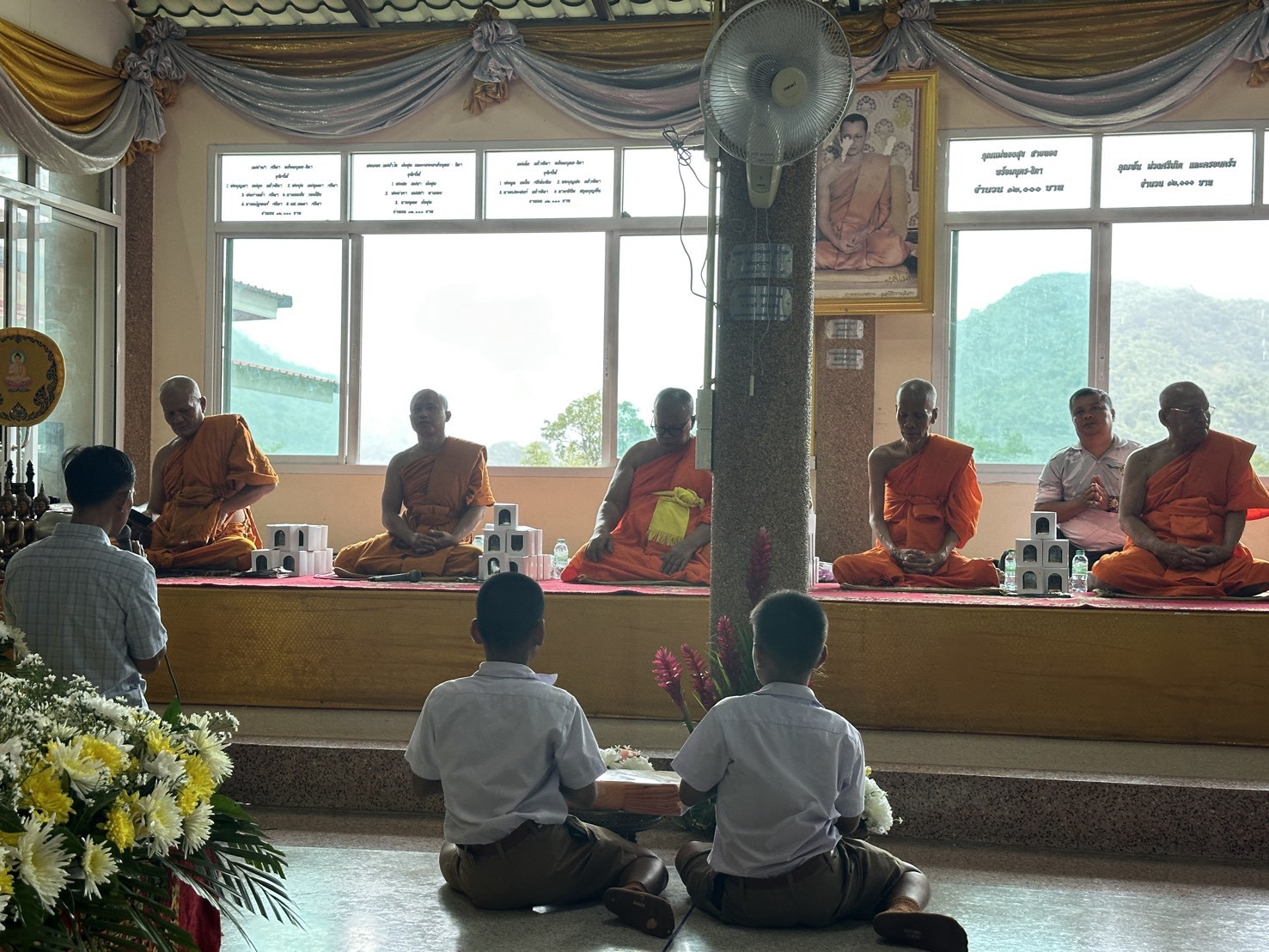 ภาพร่วมพิธีกรรมวัดบึงไม้