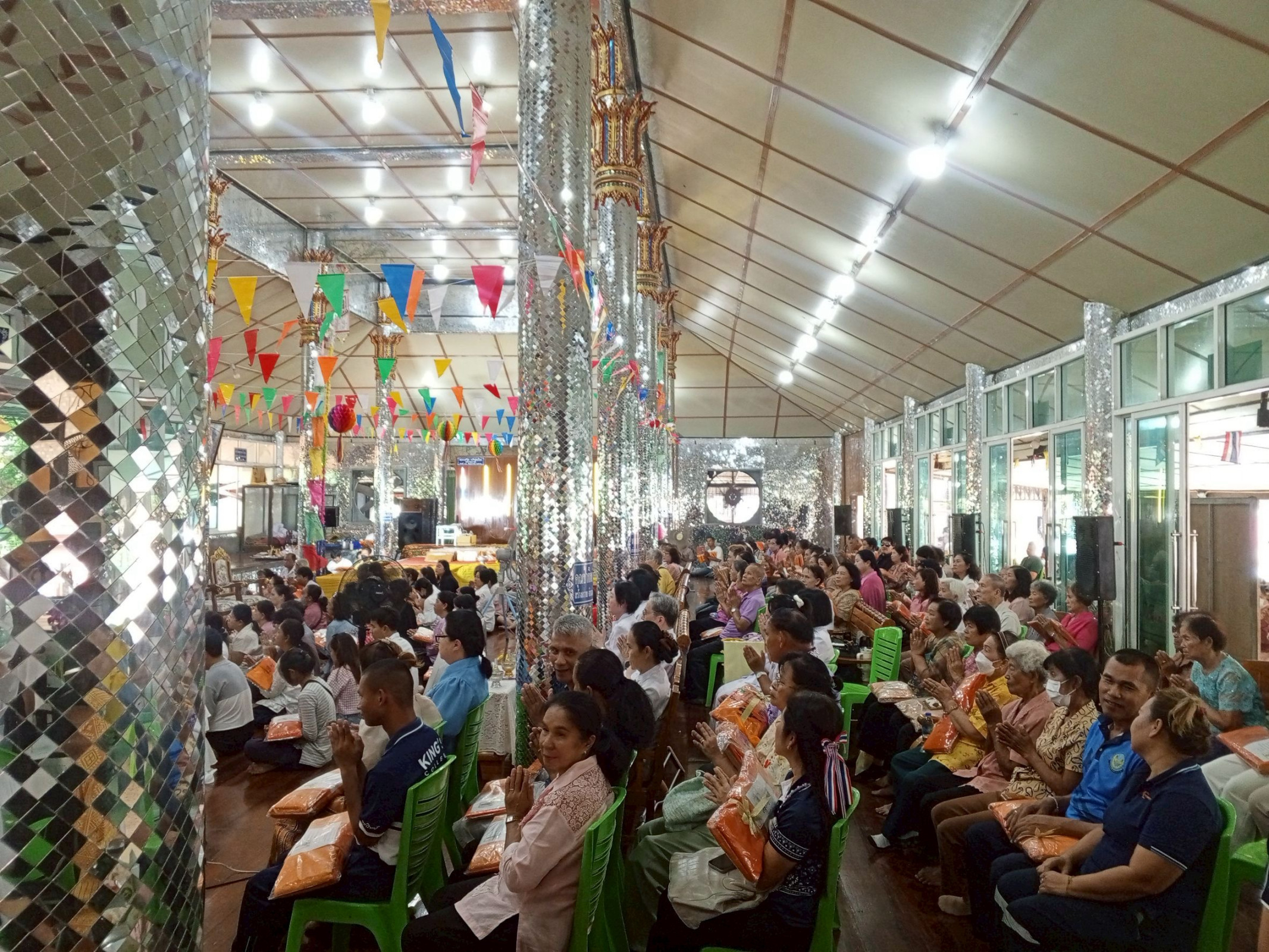 ภาพร่วมพิธีกรรมวัดสุนทรเทพมุนี(สะพานช้าง)