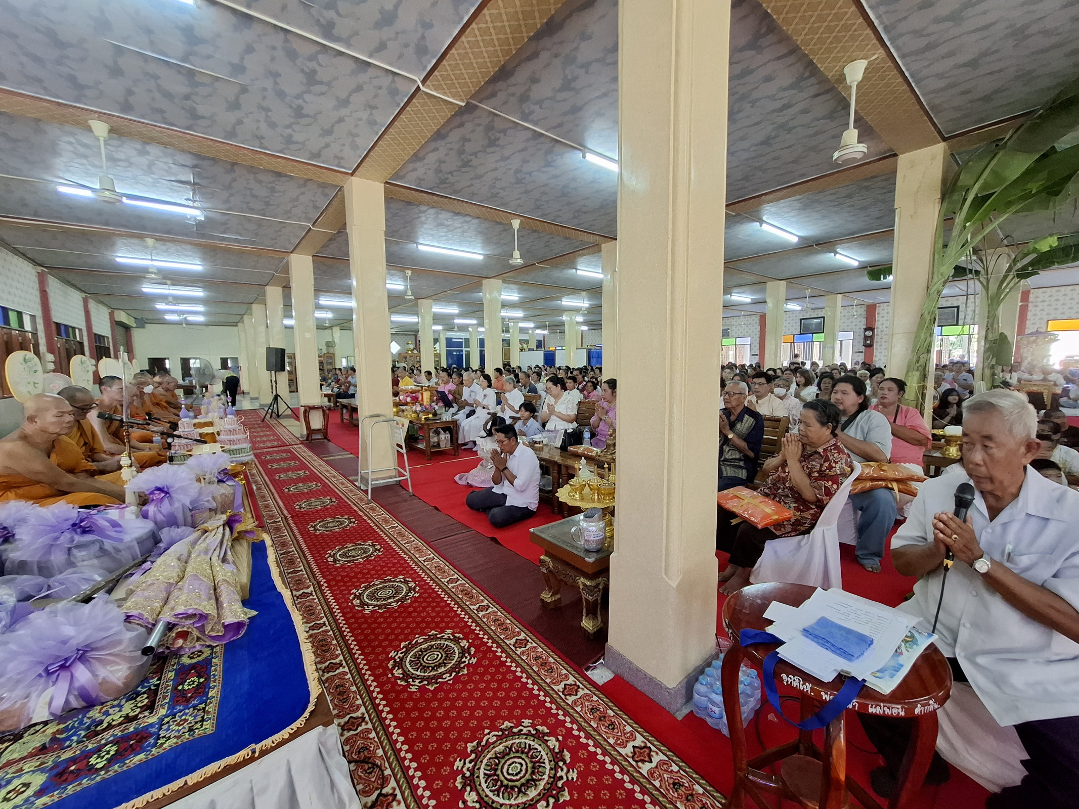 ภาพร่วมพิธีกรรมวัดหนองโนใต้