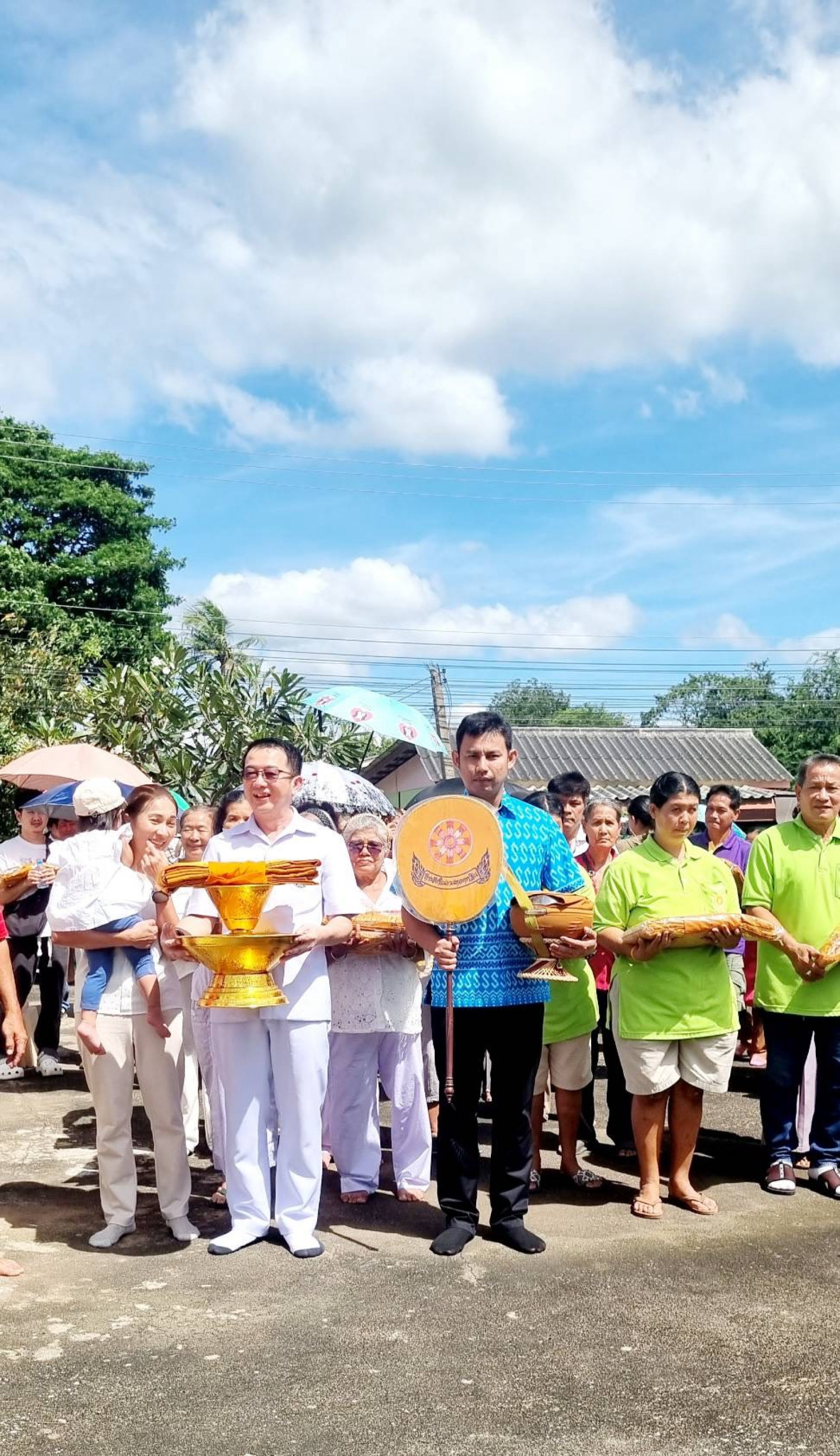 ภาพร่วมขบวนกฐินวัดโคกงาม