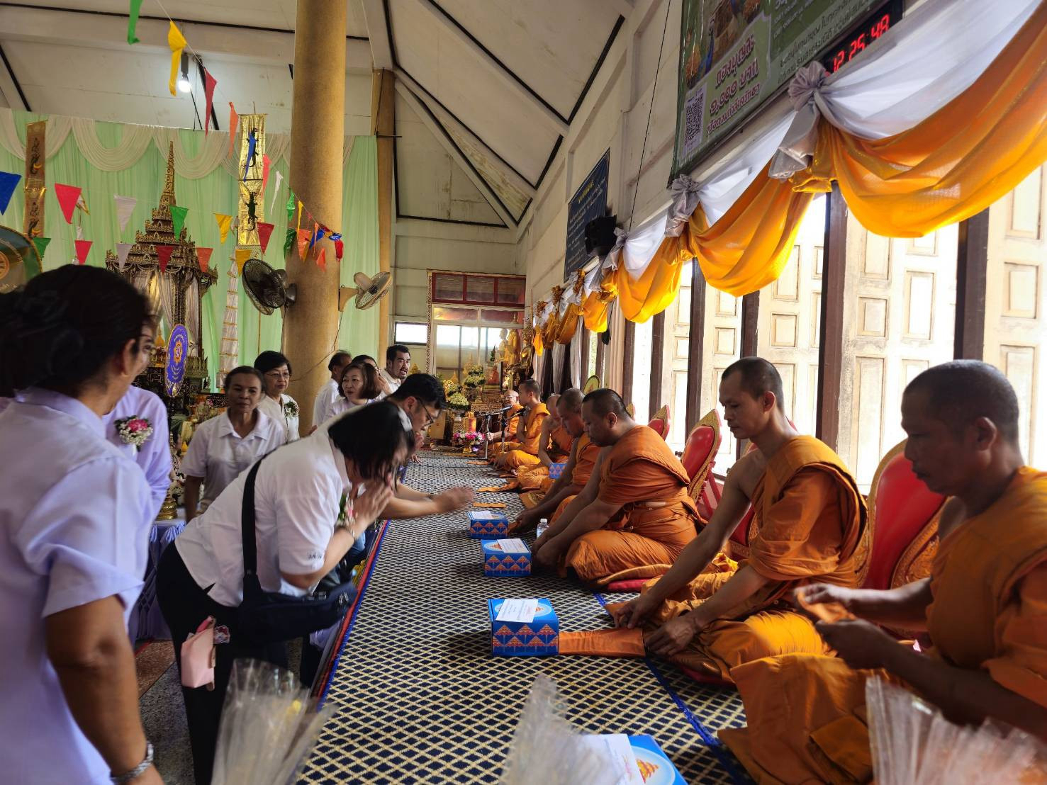 ภาพร่วมพิธีกรรมวัดไผ่หลิ่ว(ดอนทองเหนือ)