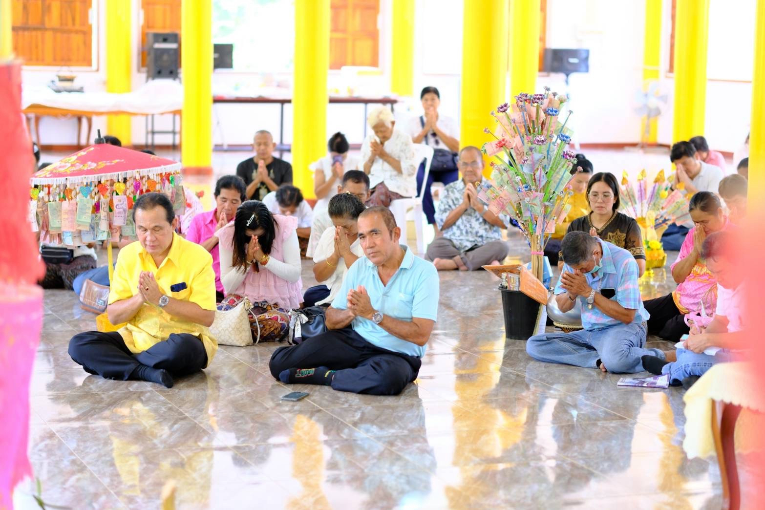 ภาพร่วมพิธีกรรมที่พักสงฆ์เขามนต์