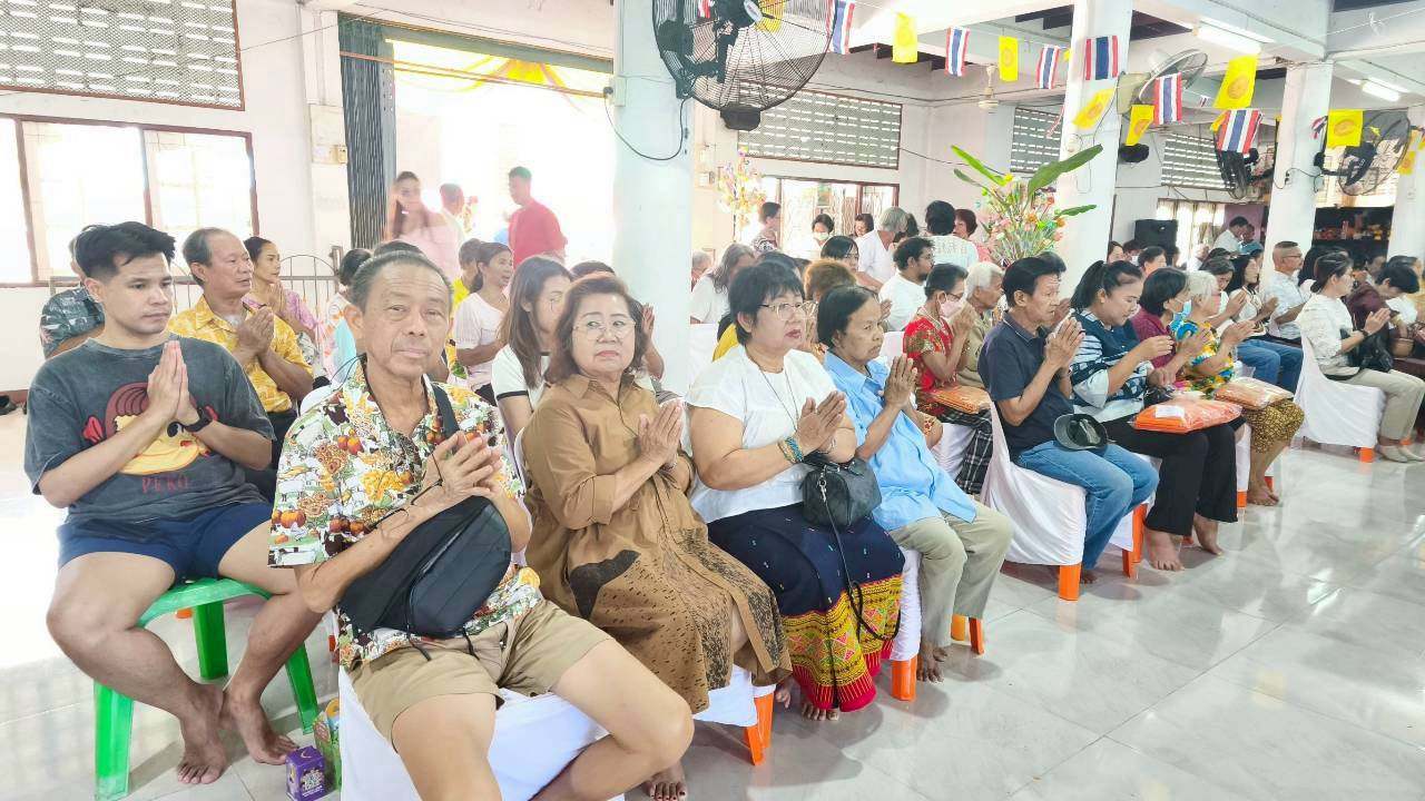 ภาพร่วมพิธีกรรมวัดปราสาท