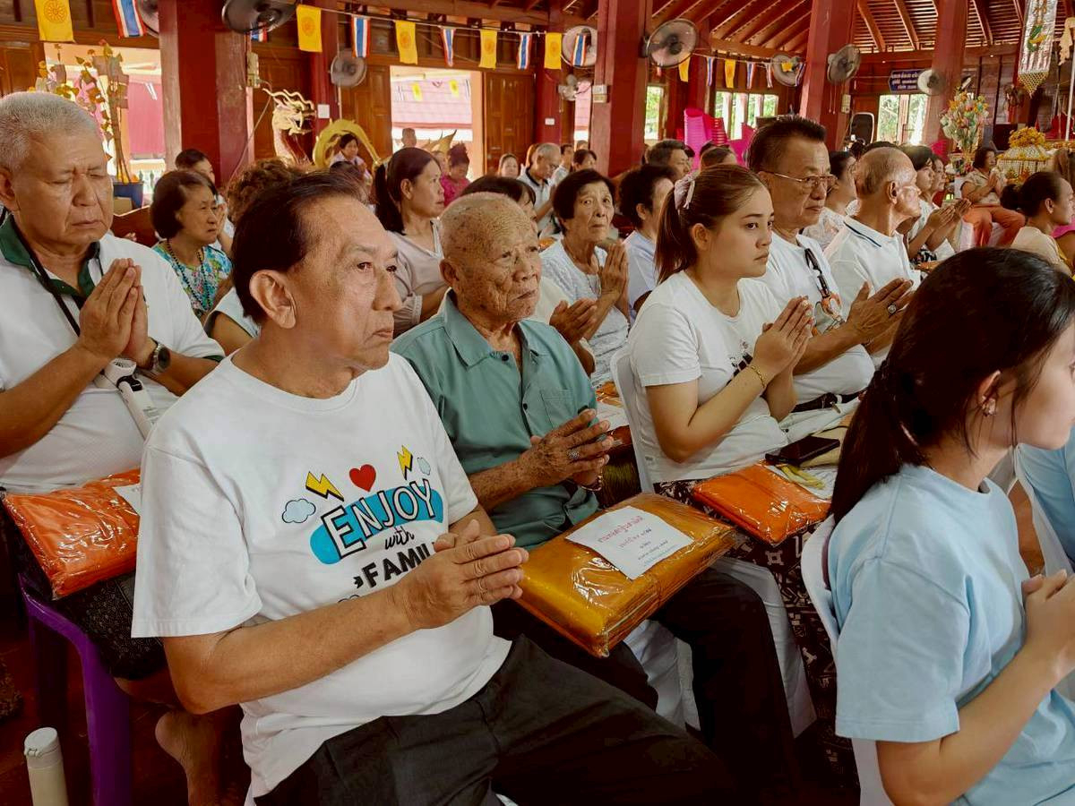 ภาพร่วมพิธีกรรมวัดยาง