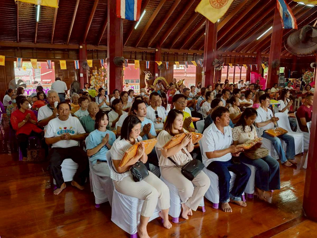 ภาพร่วมพิธีกรรมวัดยาง