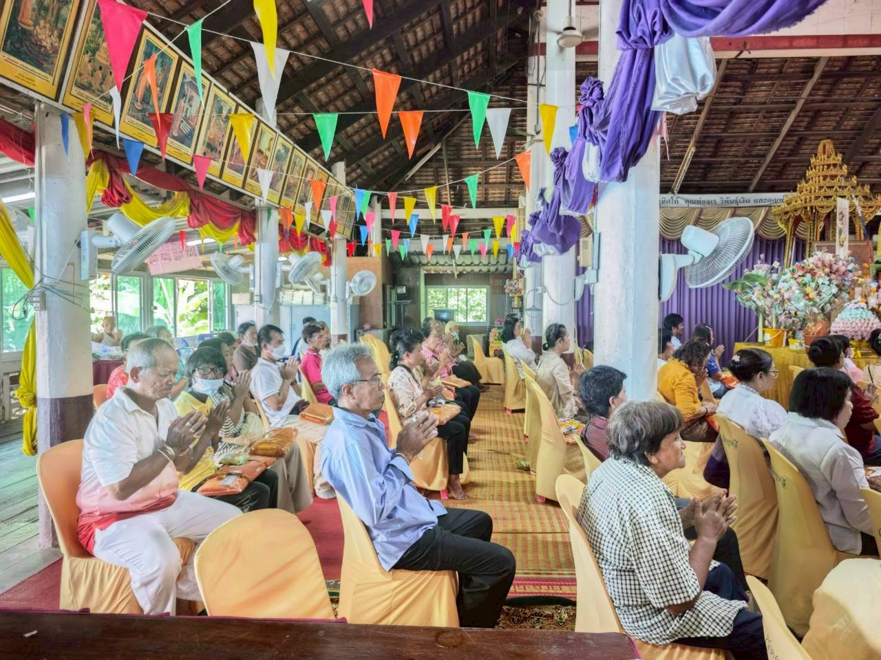 ภาพร่วมพิธีกรรมวัดจุกคลี
