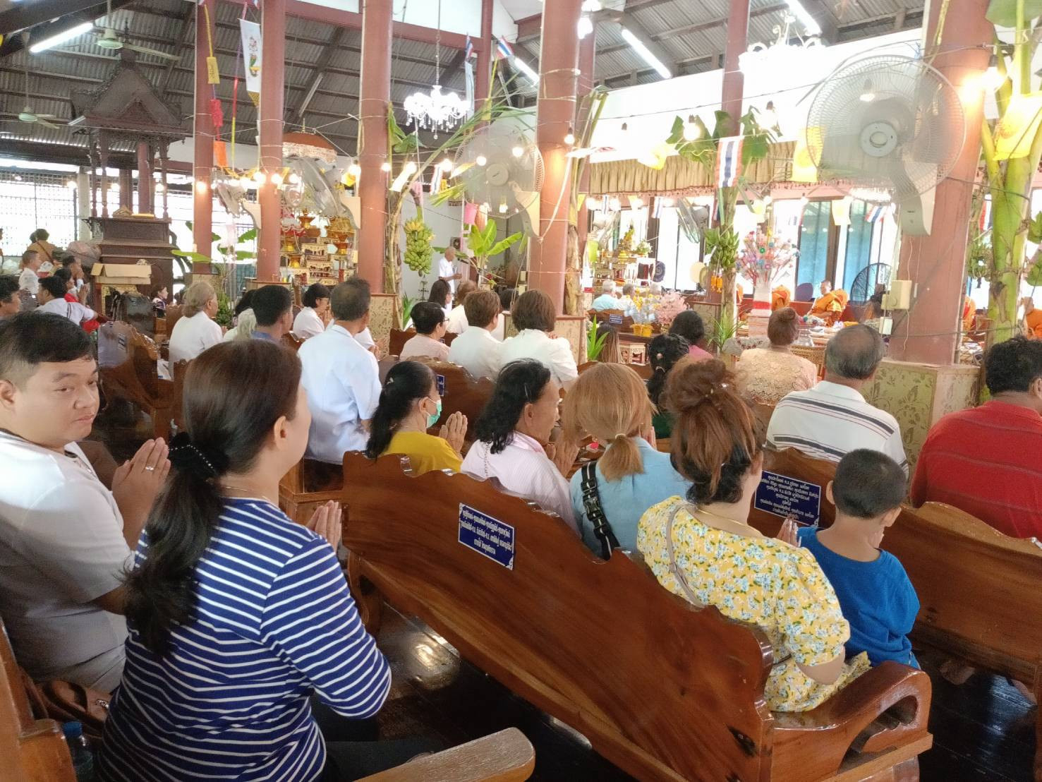 ภาพร่วมพิธีกรรมวัดมธุรสติยาราม