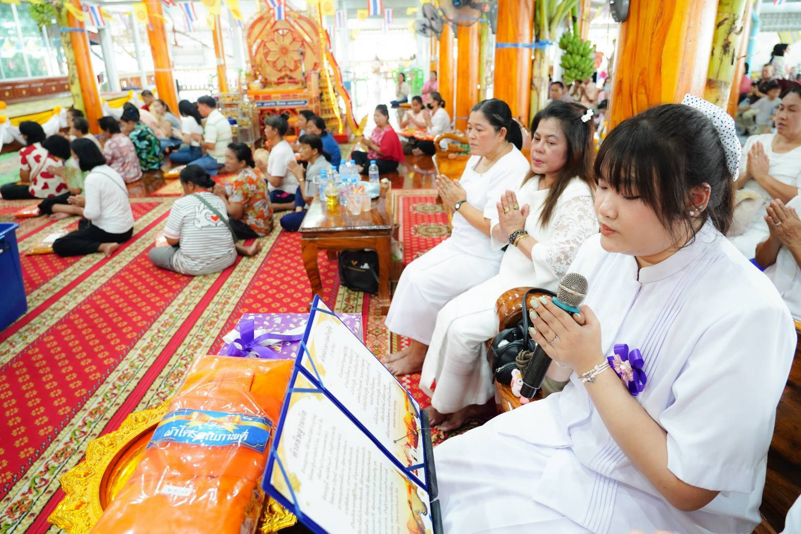 ภาพร่วมพิธีกรรมวัดหลักแก้ว