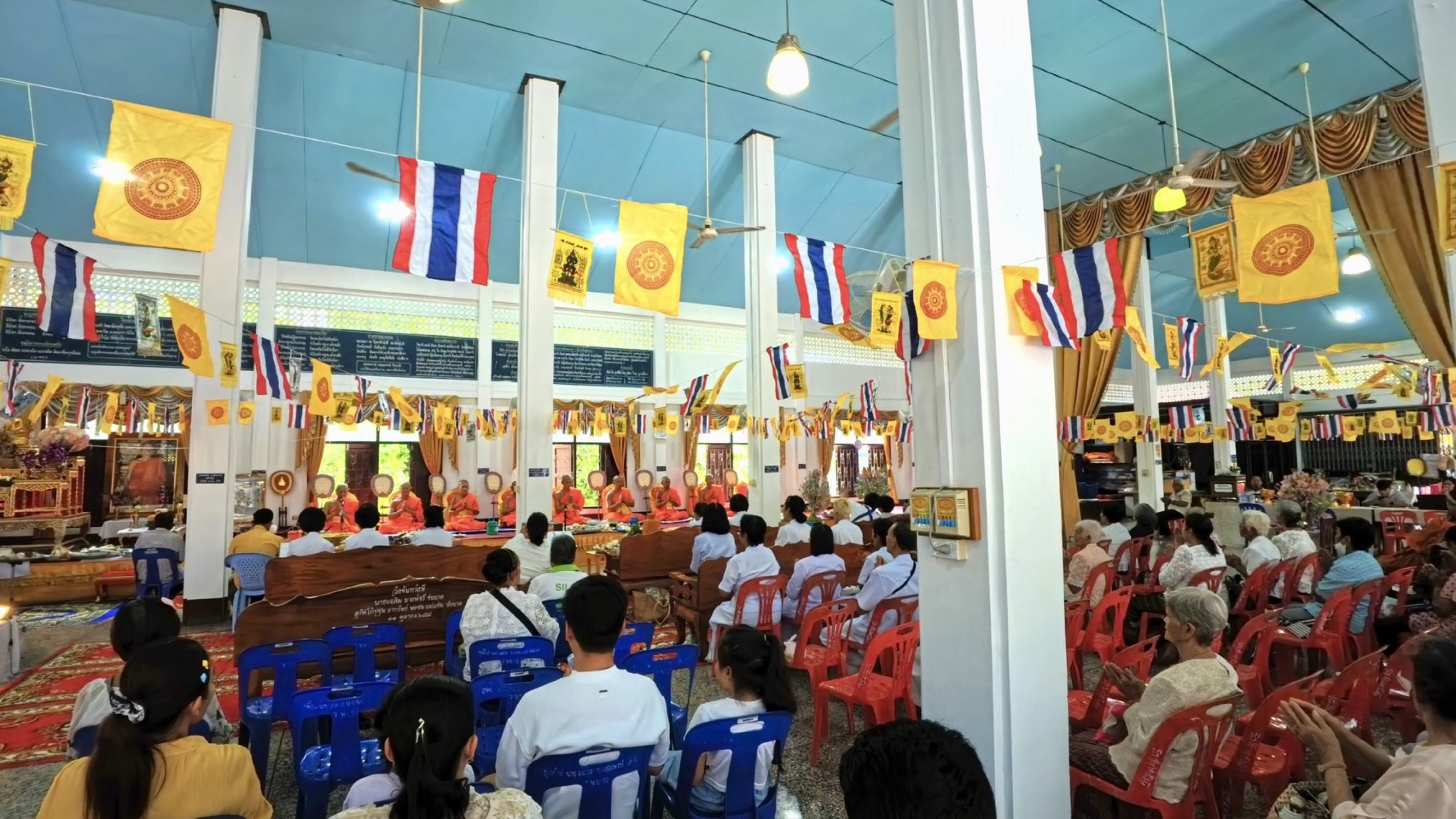 ภาพร่วมพิธีกรรมวัดจันทรังษี