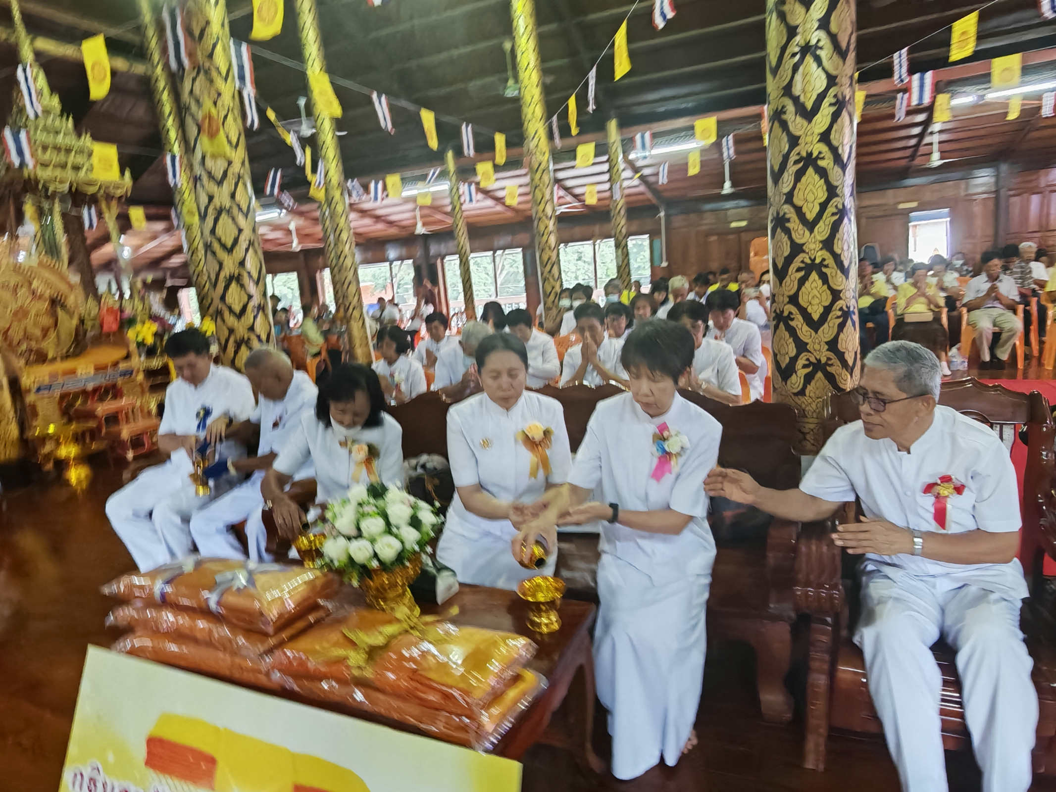 ภาพร่วมพิธีกรรมวัดโพธิ์สระโสภณ