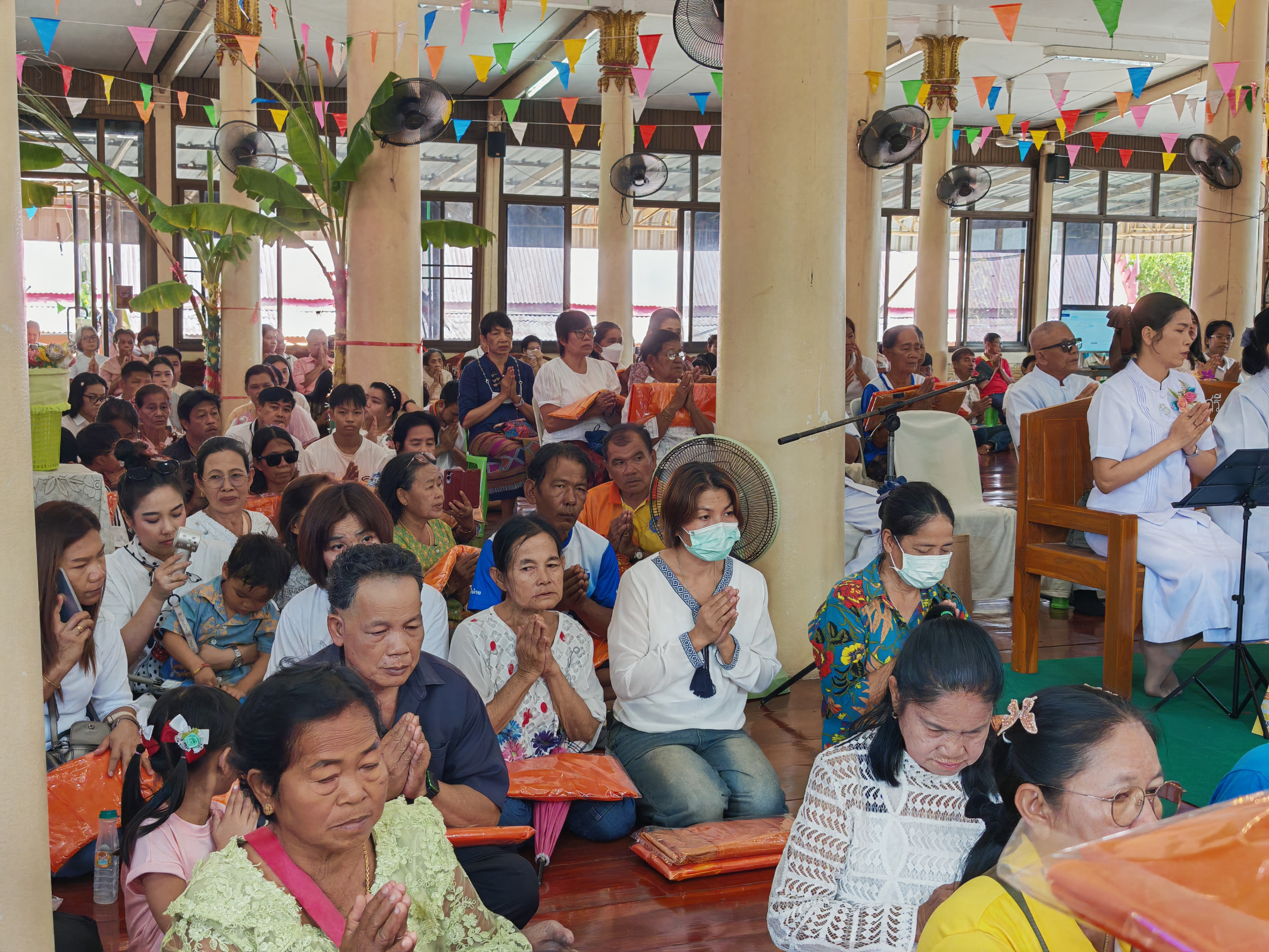 ภาพร่วมพิธีกรรมวัดโพธิ์วงษ์(โพธิวงษ์)