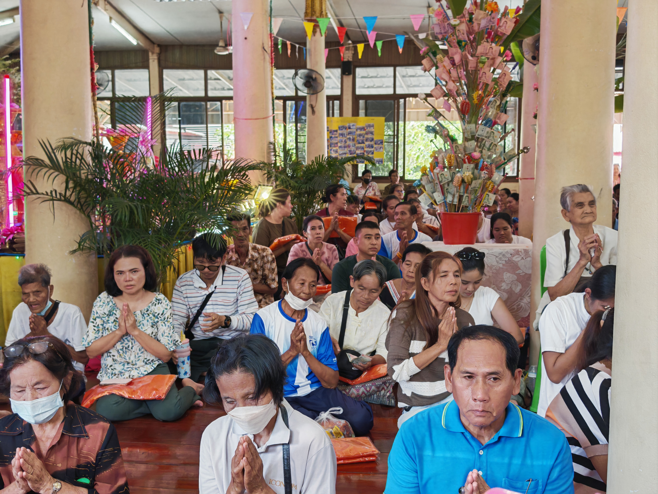 ภาพร่วมพิธีกรรมวัดโพธิ์วงษ์(โพธิวงษ์)