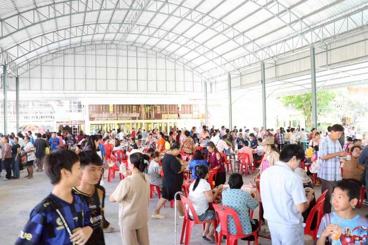 ภาพร่วมพิธีกรรมวัดน้ำอาบ