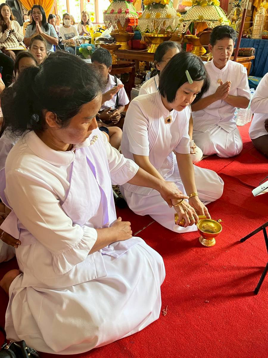 ภาพร่วมพิธีกรรมวัดอุดมมงคล