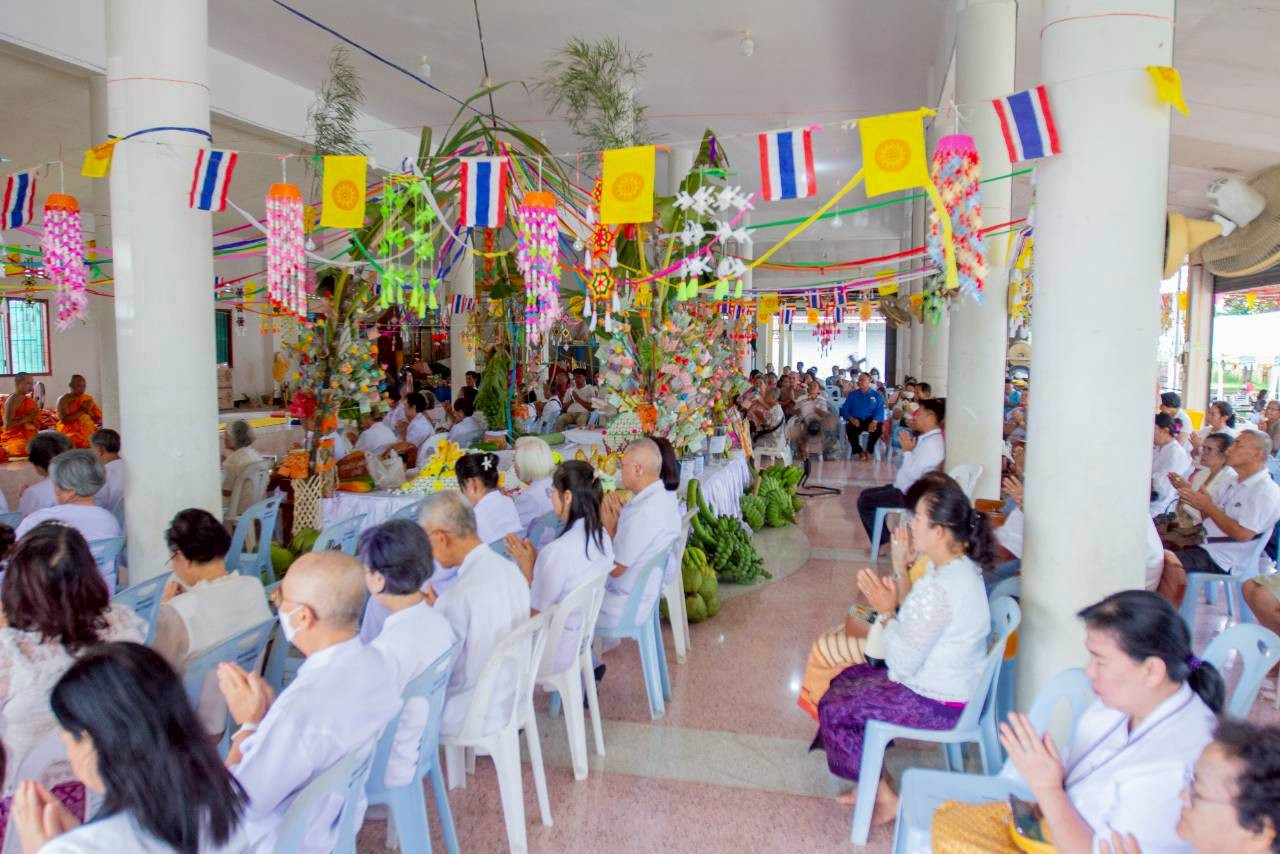 ภาพร่วมพิธีกรรมวัดซับลิ้นทอง