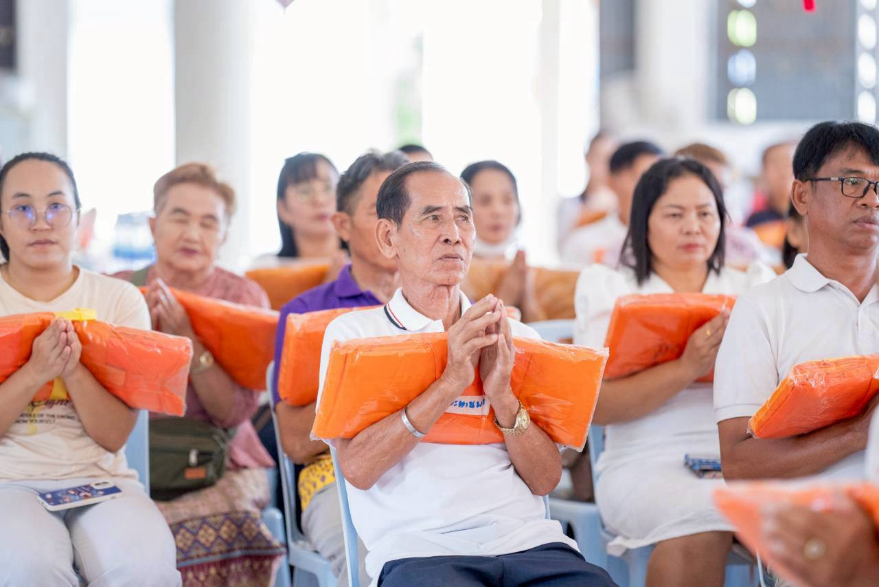 ภาพร่วมพิธีกรรมวัดซับลิ้นทอง