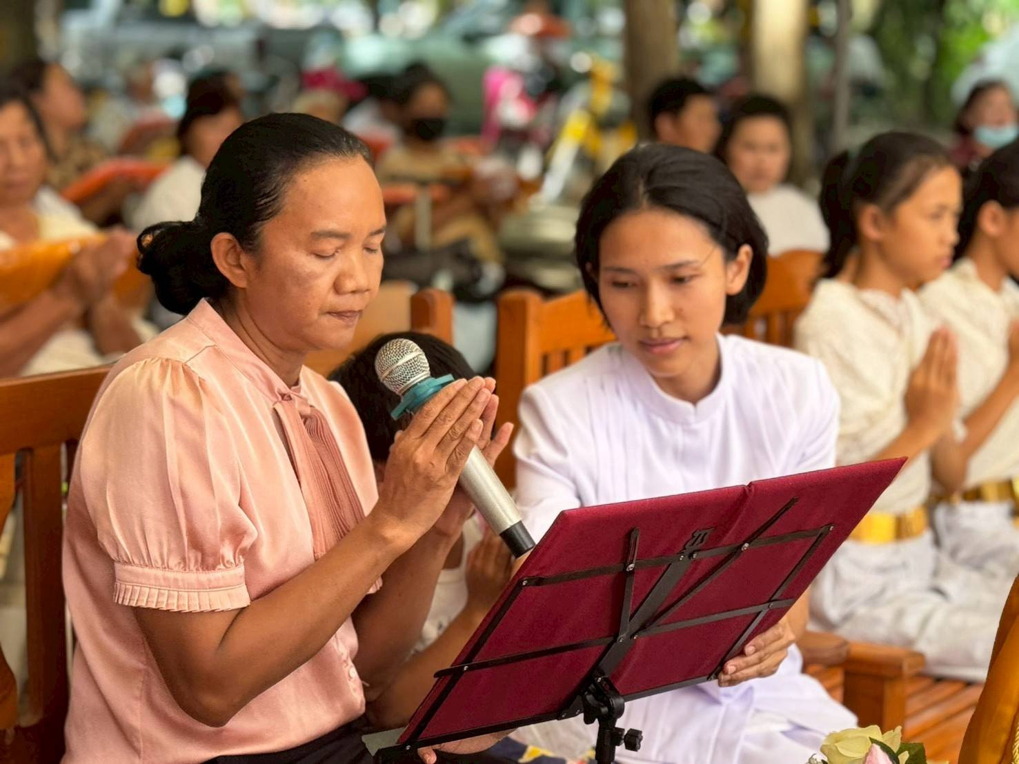 ภาพกล่าวคำถวายกฐินวัดเสาธงทอง