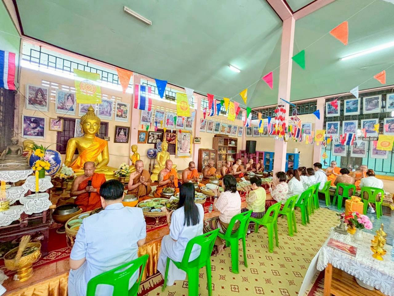 ภาพร่วมพิธีกรรมวัดราษฎร์บำรุง