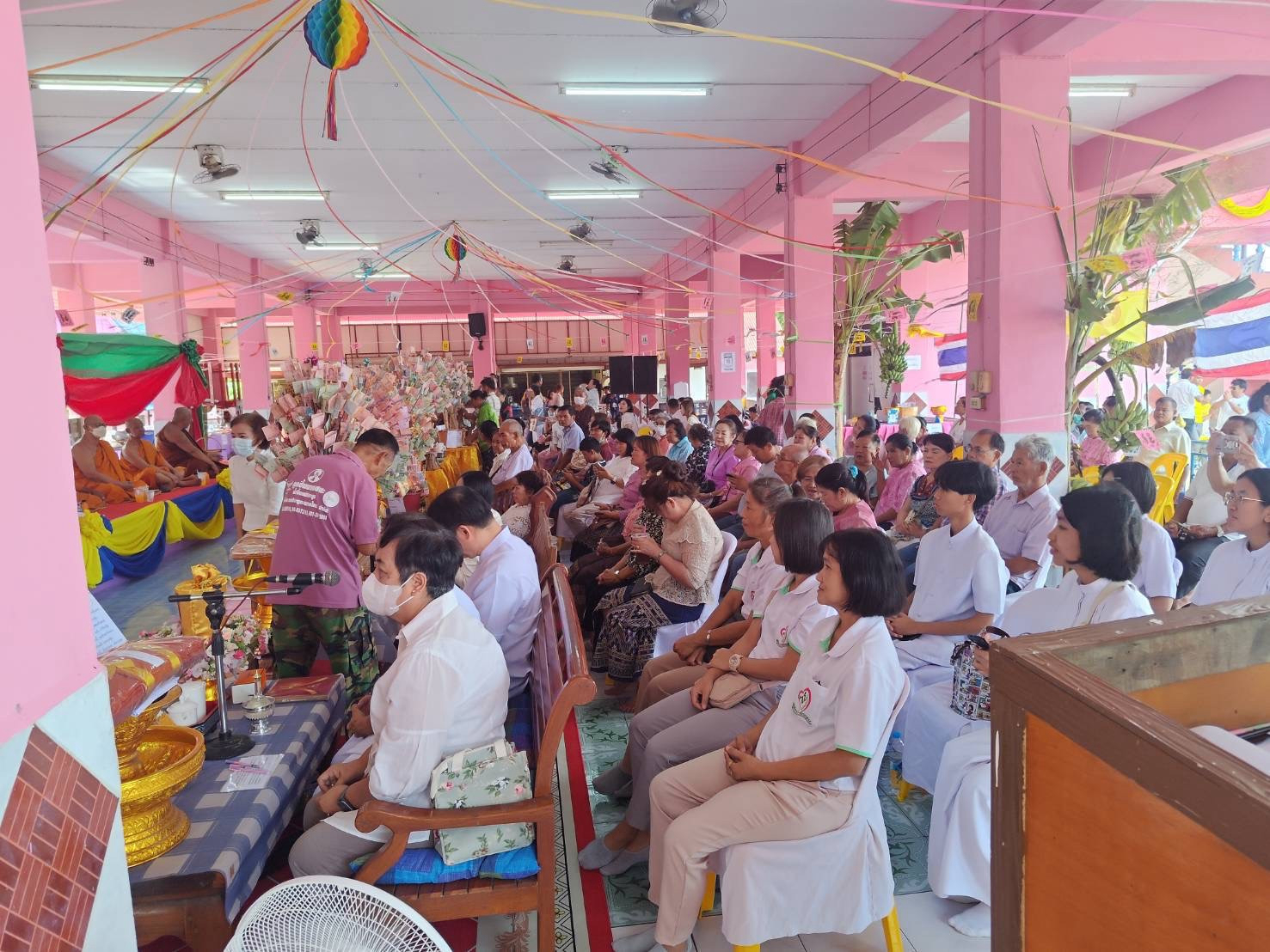 ภาพร่วมพิธีกรรมวัดทุ่งน้อยสามัคคี