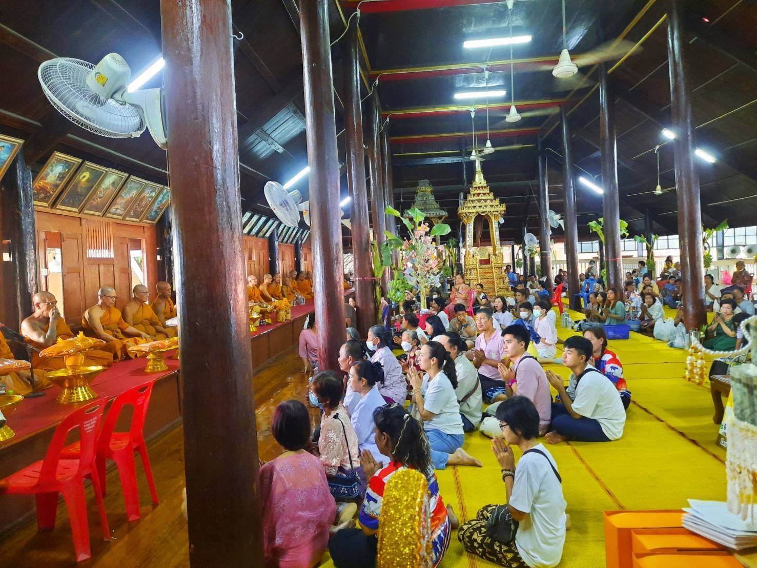 ภาพร่วมพิธีกรรมวัดโคกพระเจดีย์