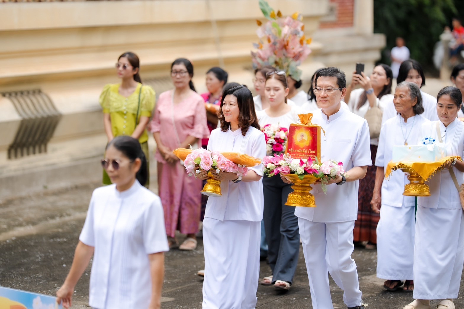 ภาพร่วมพิธีกรรมวัดหนองโพธิ์