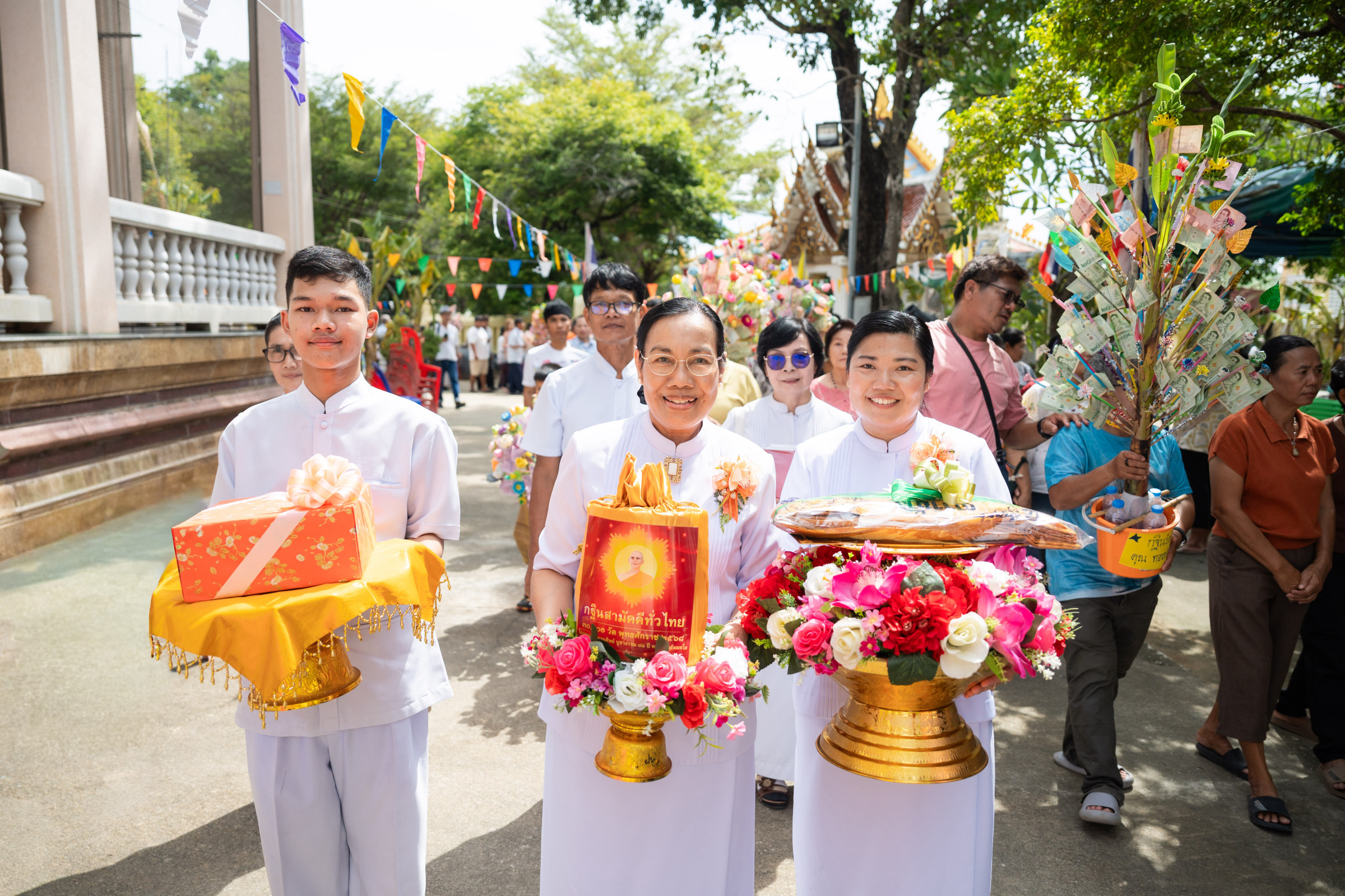 ภาพร่วมพิธีกรรมวัดไทร