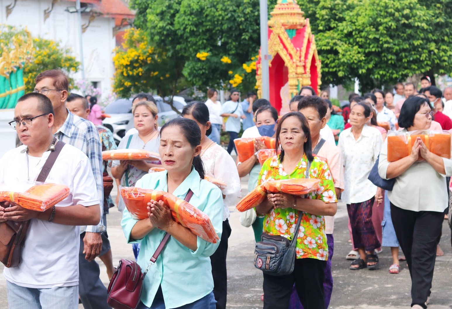 ภาพร่วมพิธีกรรมวัดรางกำหยาด