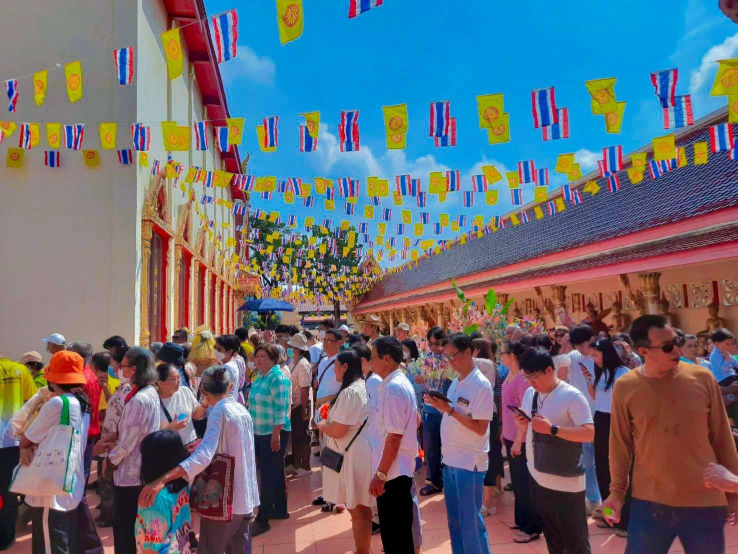 ภาพร่วมพิธีกรรมวัดตุ๊กตา