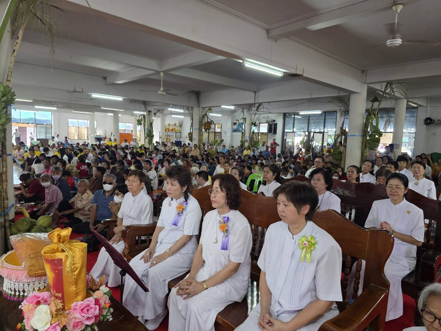 ภาพร่วมพิธีกรรมวัดสองห้อง