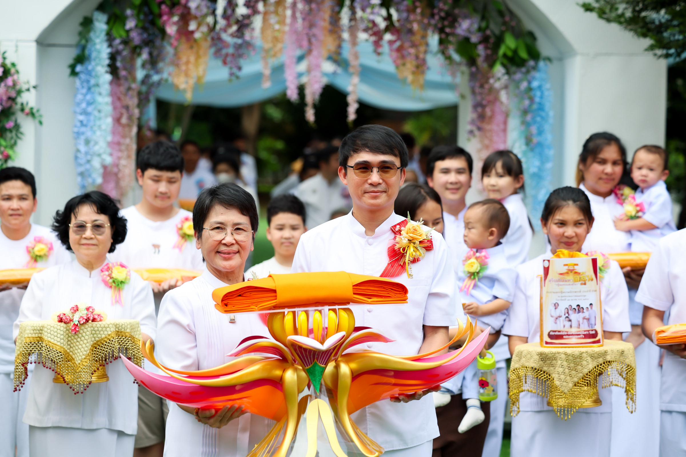 ภาพร่วมขบวนกฐินศูนย์อบรมเยาวชนนครปฐม