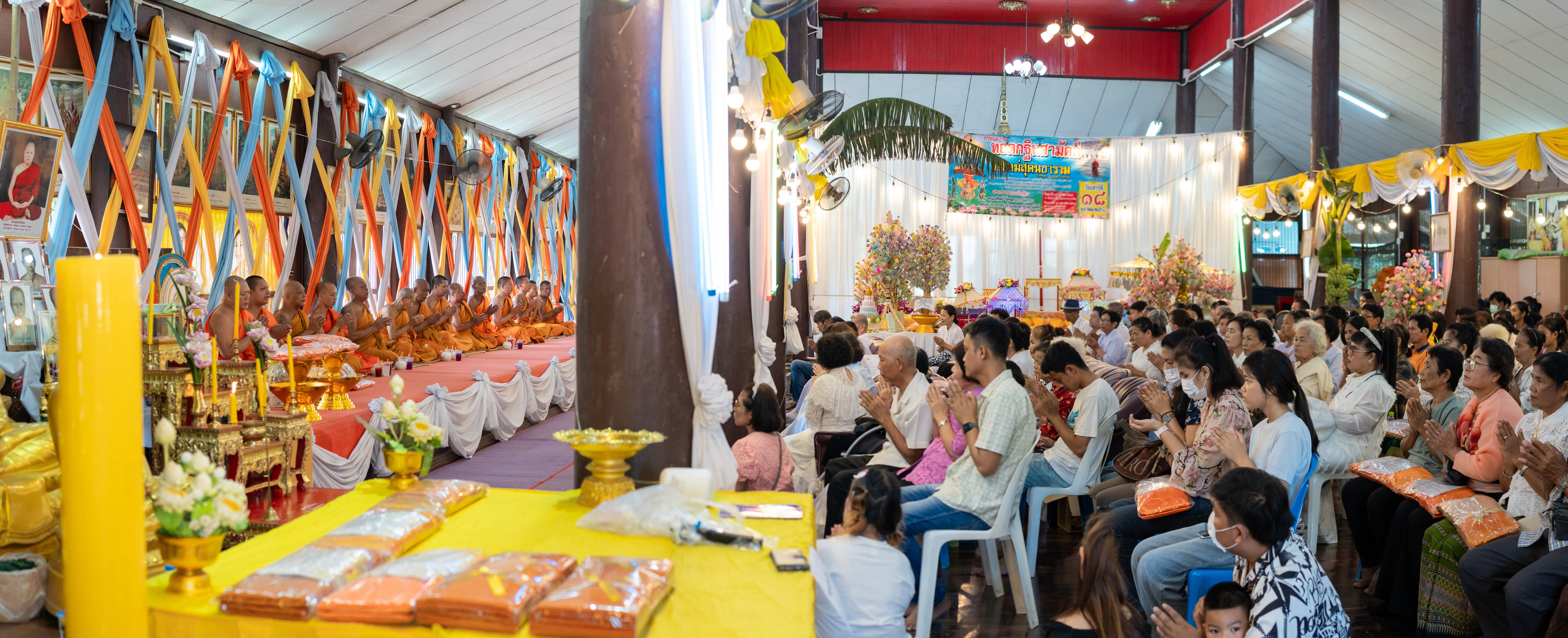 ภาพร่วมพิธีกรรมวัดใหม่สุคนธาราม