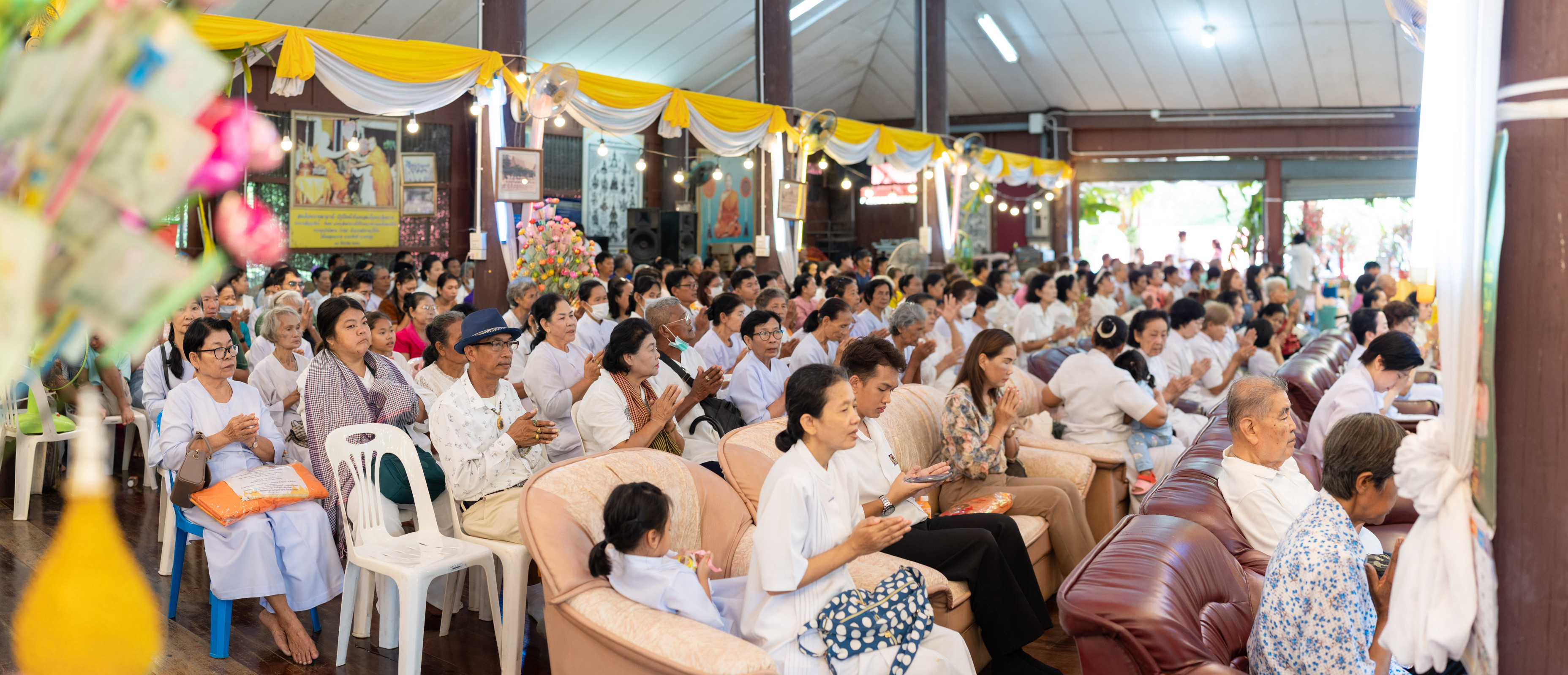 ภาพร่วมพิธีกรรมวัดใหม่สุคนธาราม