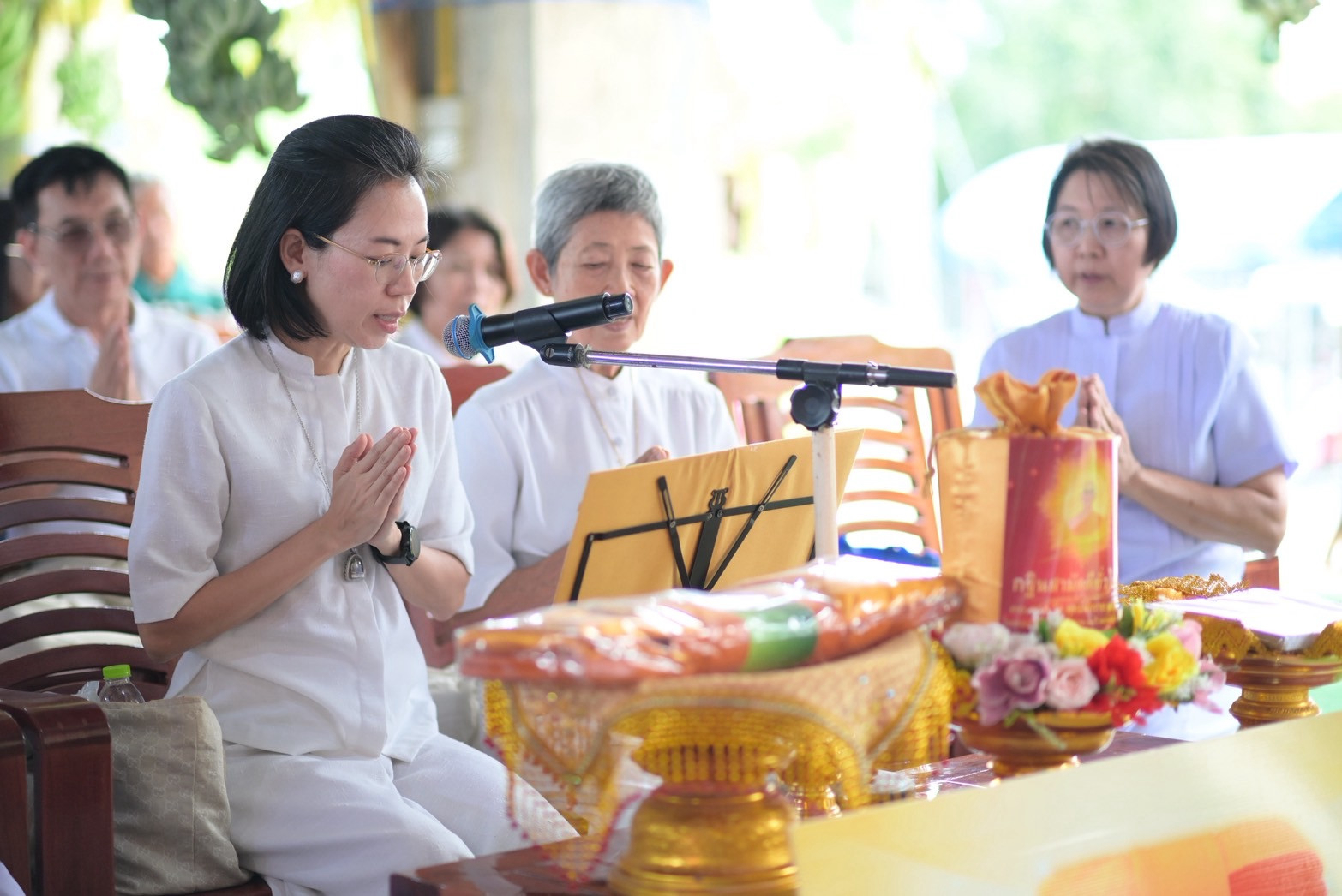 ภาพร่วมพิธีกรรมวัดทุ่งสีหลง