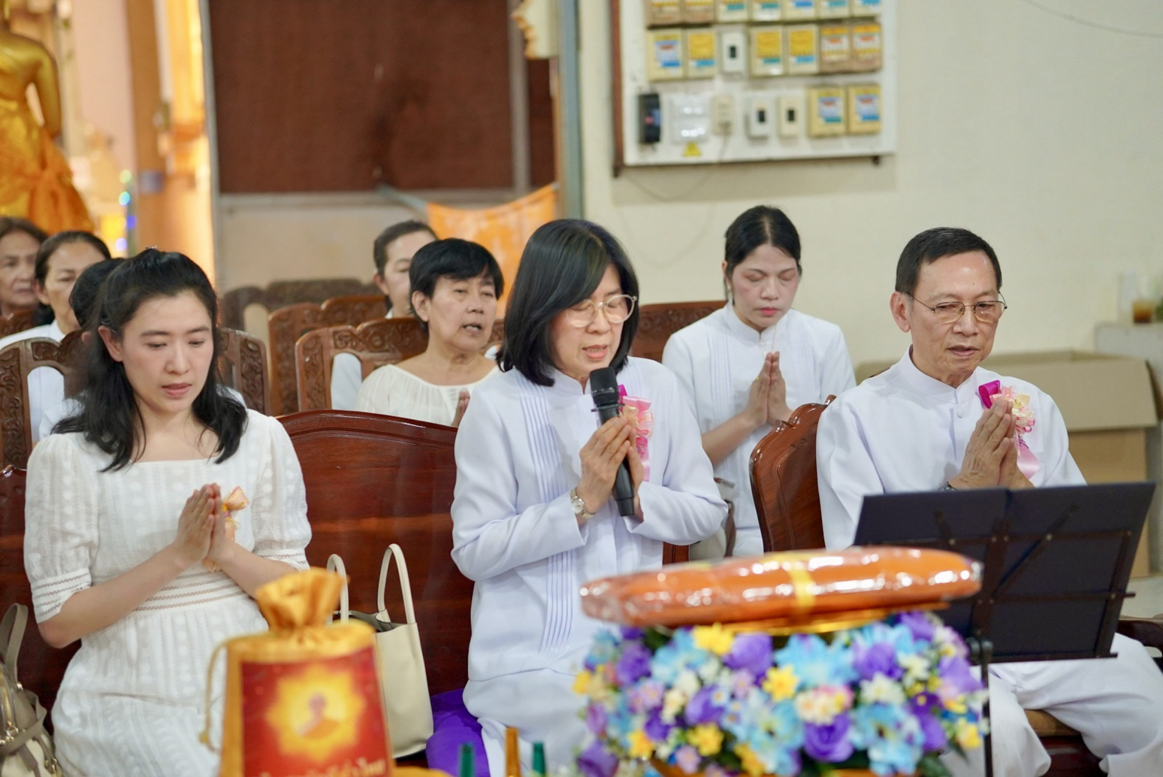 ภาพกล่าวคำถวายกฐินวัดกลางคูเวียง