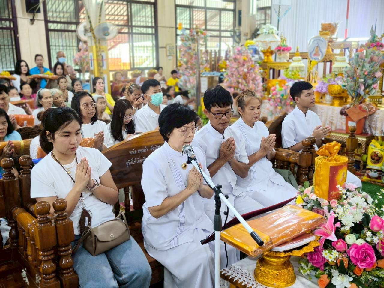 ภาพกล่าวคำถวายกฐินวัดลานตากฟ้า