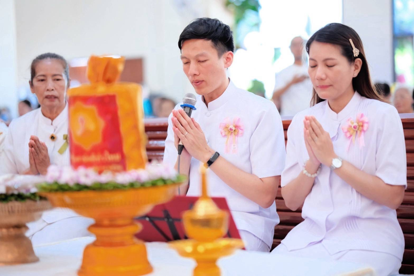 ภาพกล่าวคำถวายกฐินวัดทุ่งน้อย