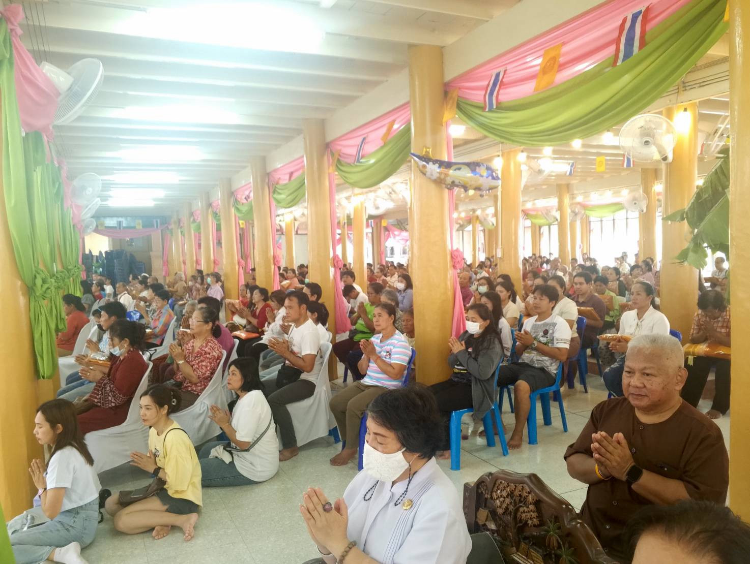 ภาพร่วมพิธีกรรมวัดจินดาราม